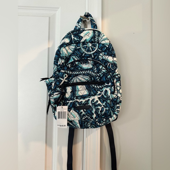Vera Bradley Handbags - NWT Vera Bradley Essential Compact Backpack